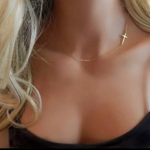 New💕 Faith Simple Gold Cross Necklace